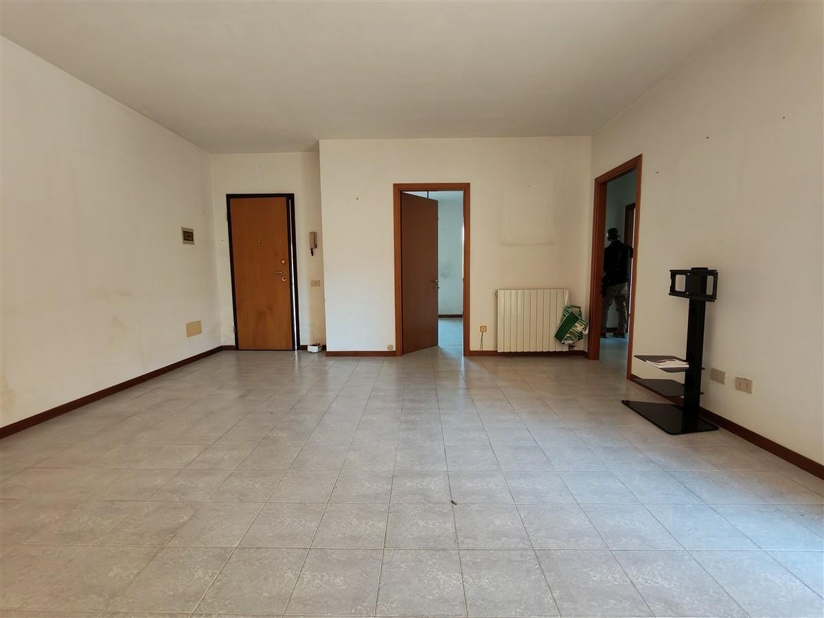Appartamento con giardino, Massa quercioli