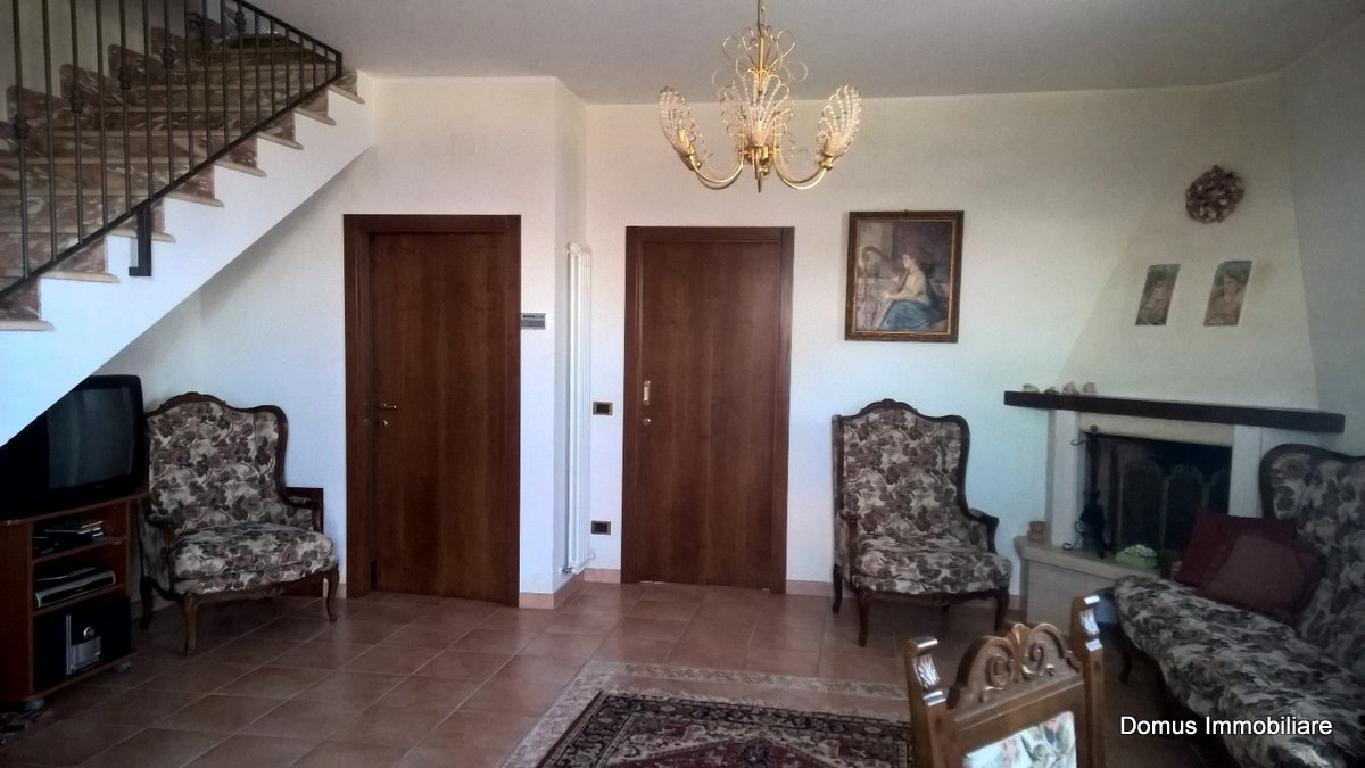 Casa indipendente arredata in affitto in santa reparata, Civitella del Tronto