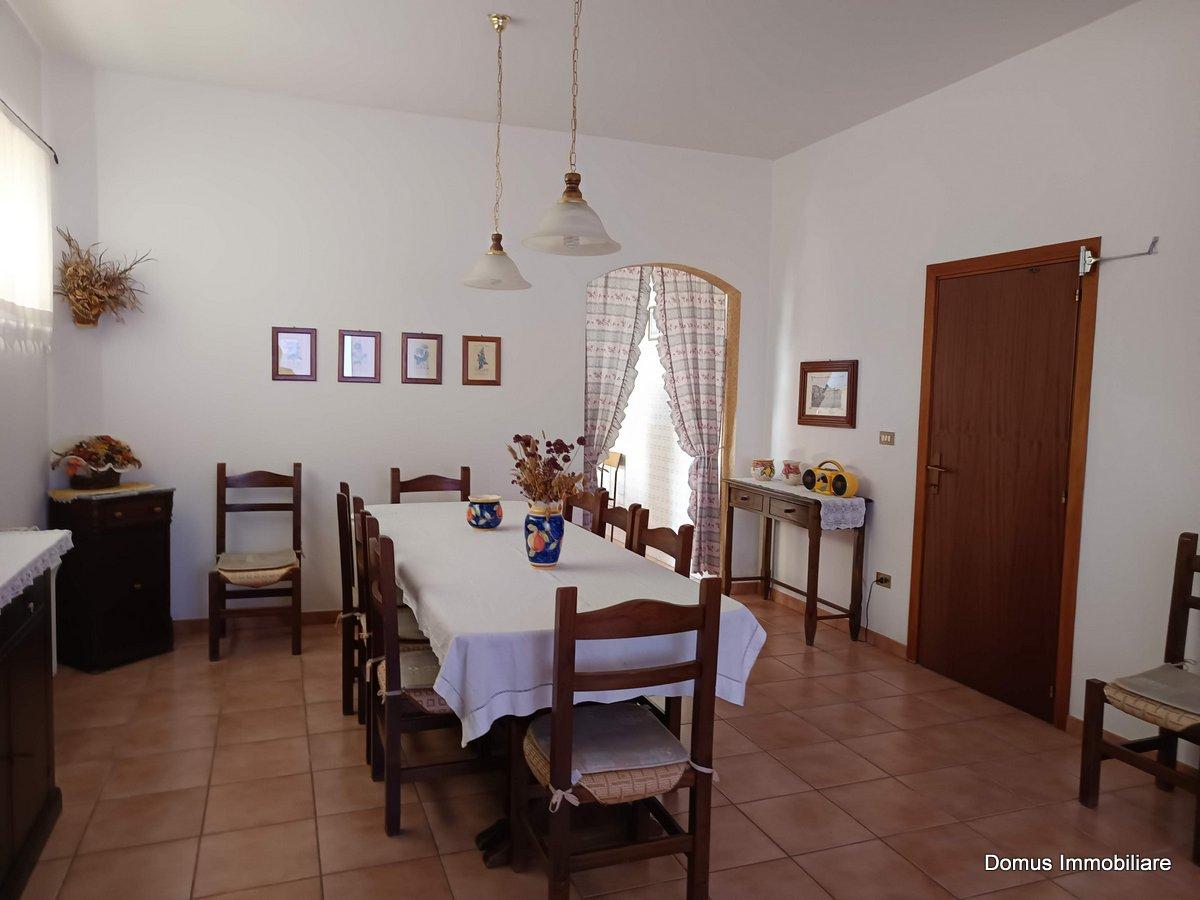 Casa indipendente con giardino in frazione gimigliano, Venarotta