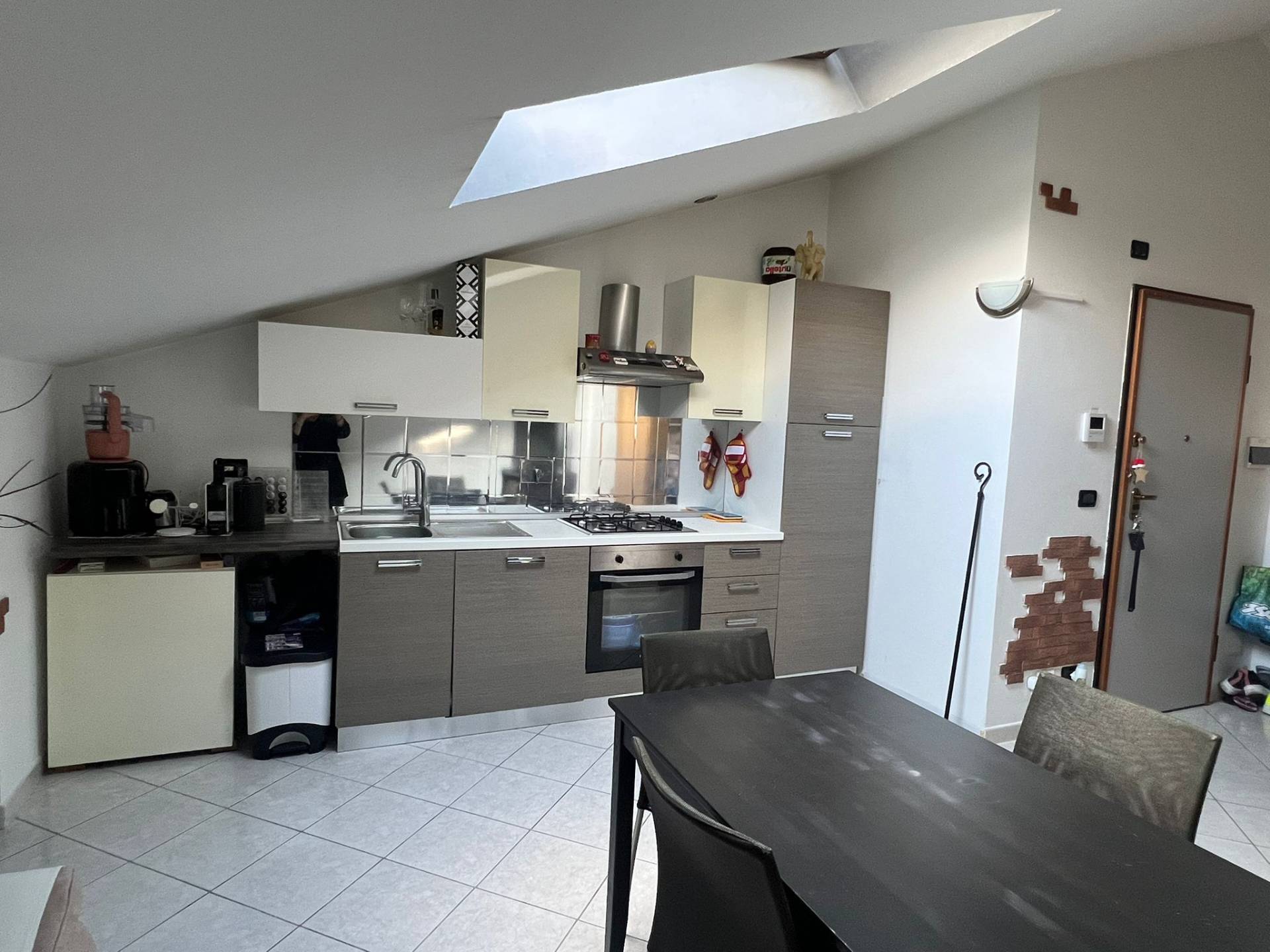 Appartamento in vendita a Orbassano, Centro
