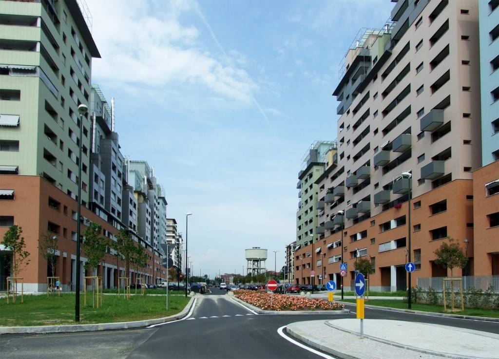 Locale commerciale in vendita a Torino, Madonna Campagna