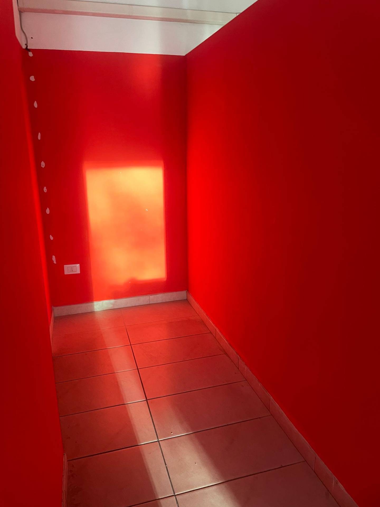 Locale commerciale in vendita a Moncalieri, Barauda