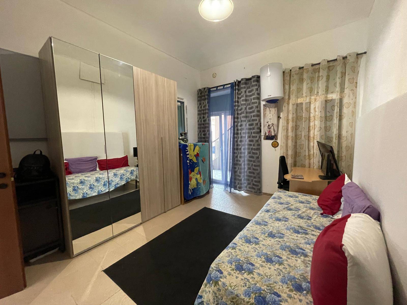 Locale commerciale in vendita a Torino, Borgo Vittoria