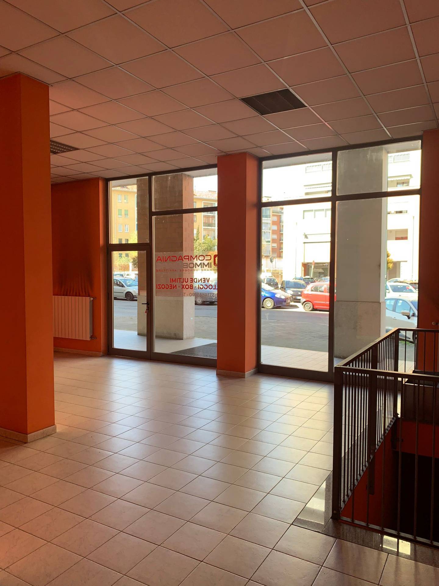 Locale commerciale in vendita a Torino, Madonna Campagna