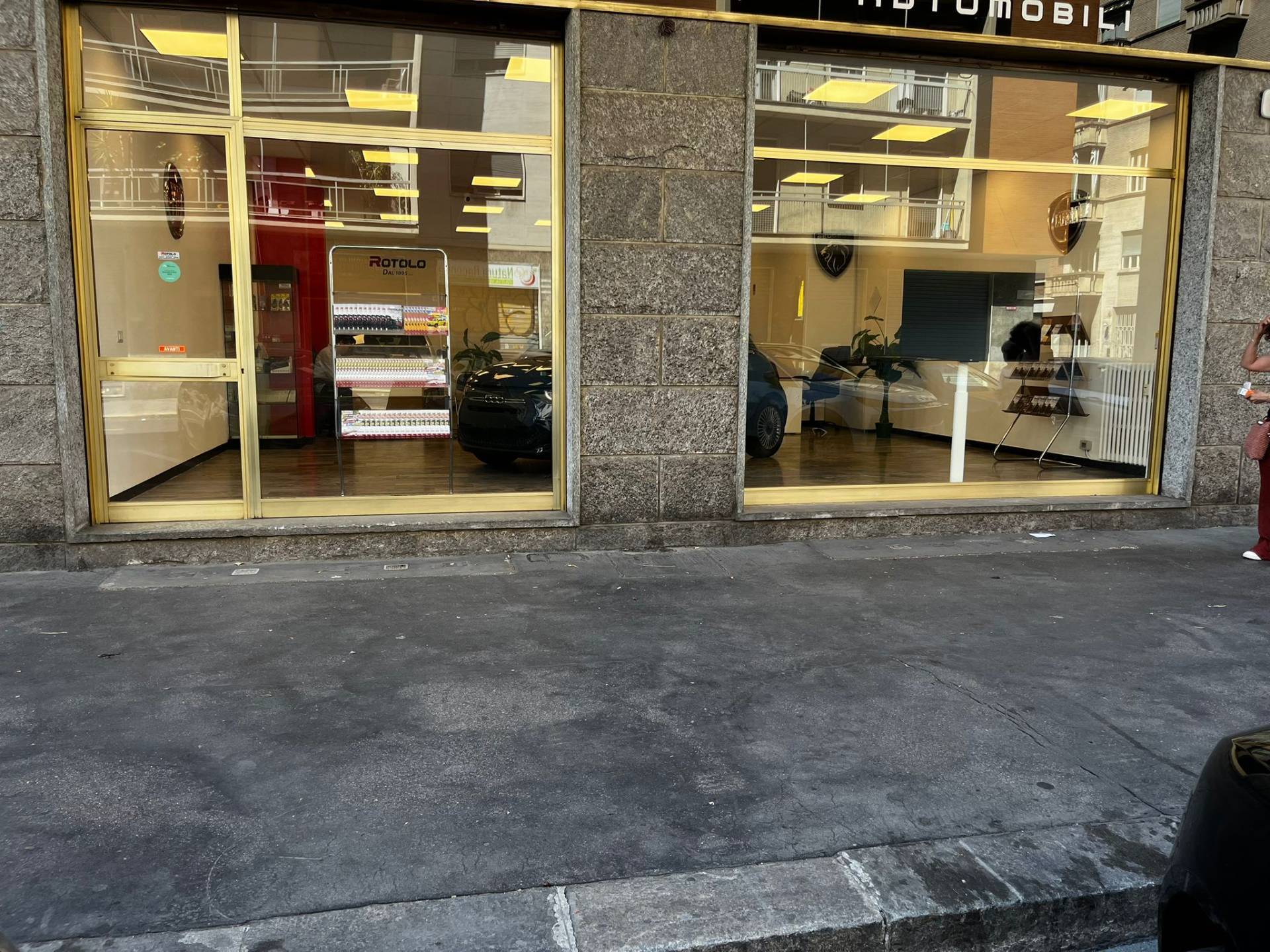 Locale commerciale in affitto a Torino, Lingotto