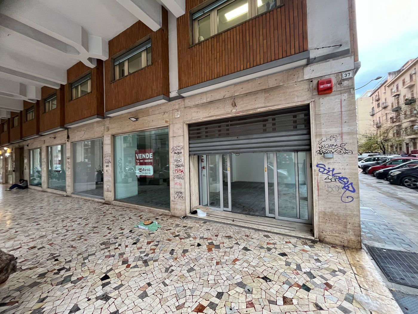 Negozio in affitto a Palermo