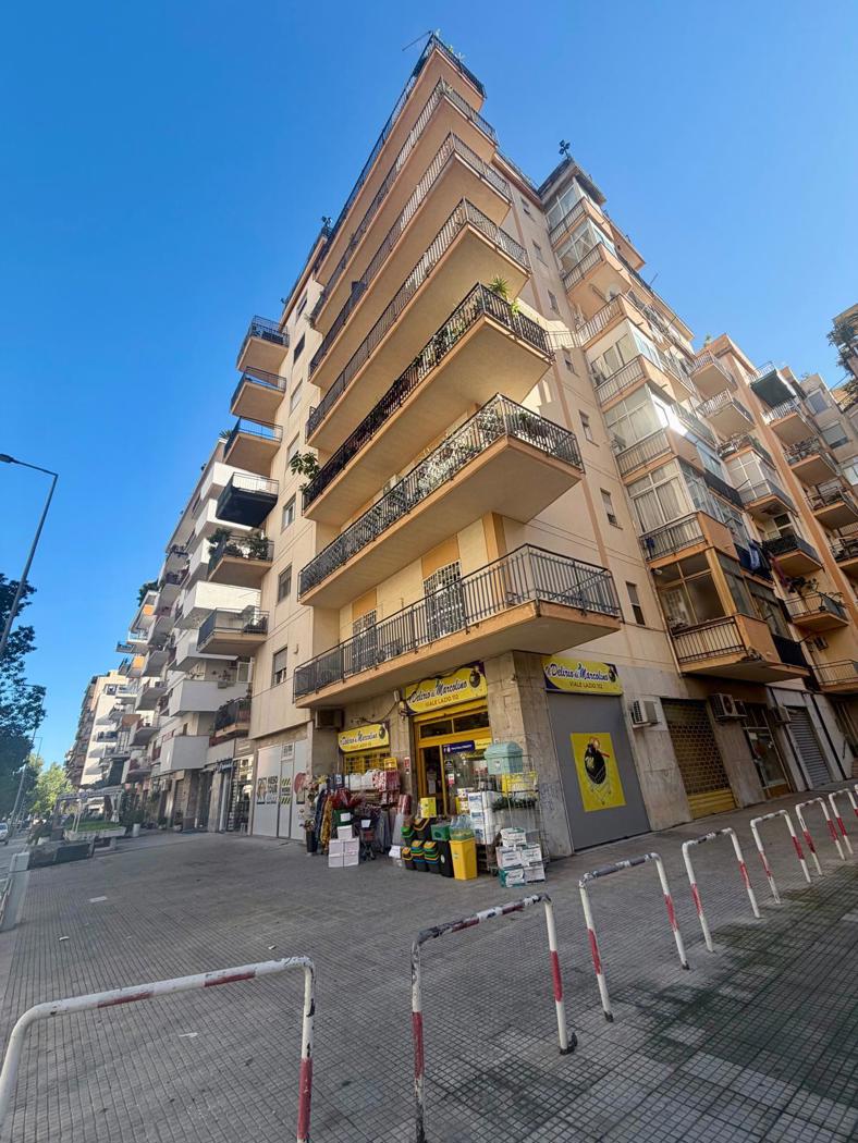 Quadrilocale ristrutturato a Palermo