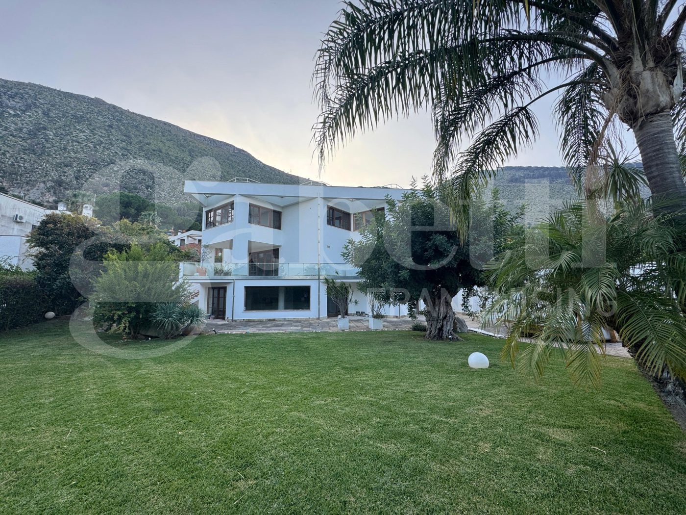 Villa in vendita a Palermo