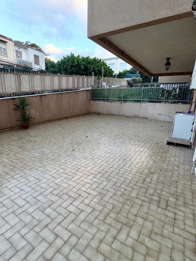 Trilocale in affitto a Palermo