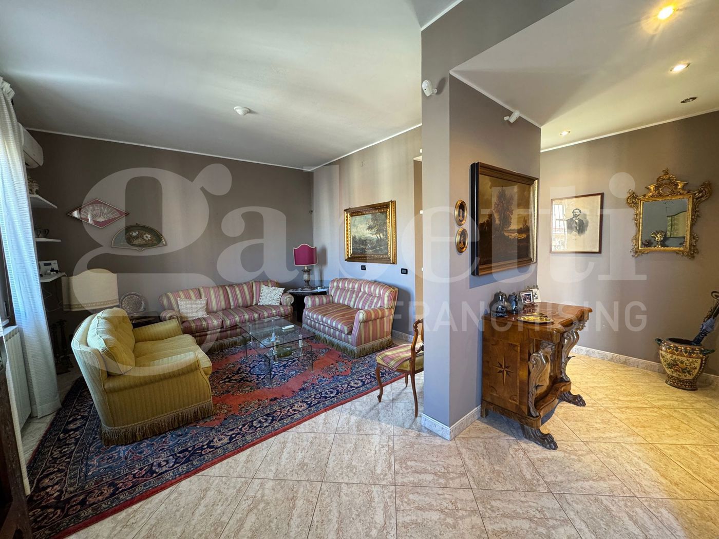 Attico ristrutturato a Palermo