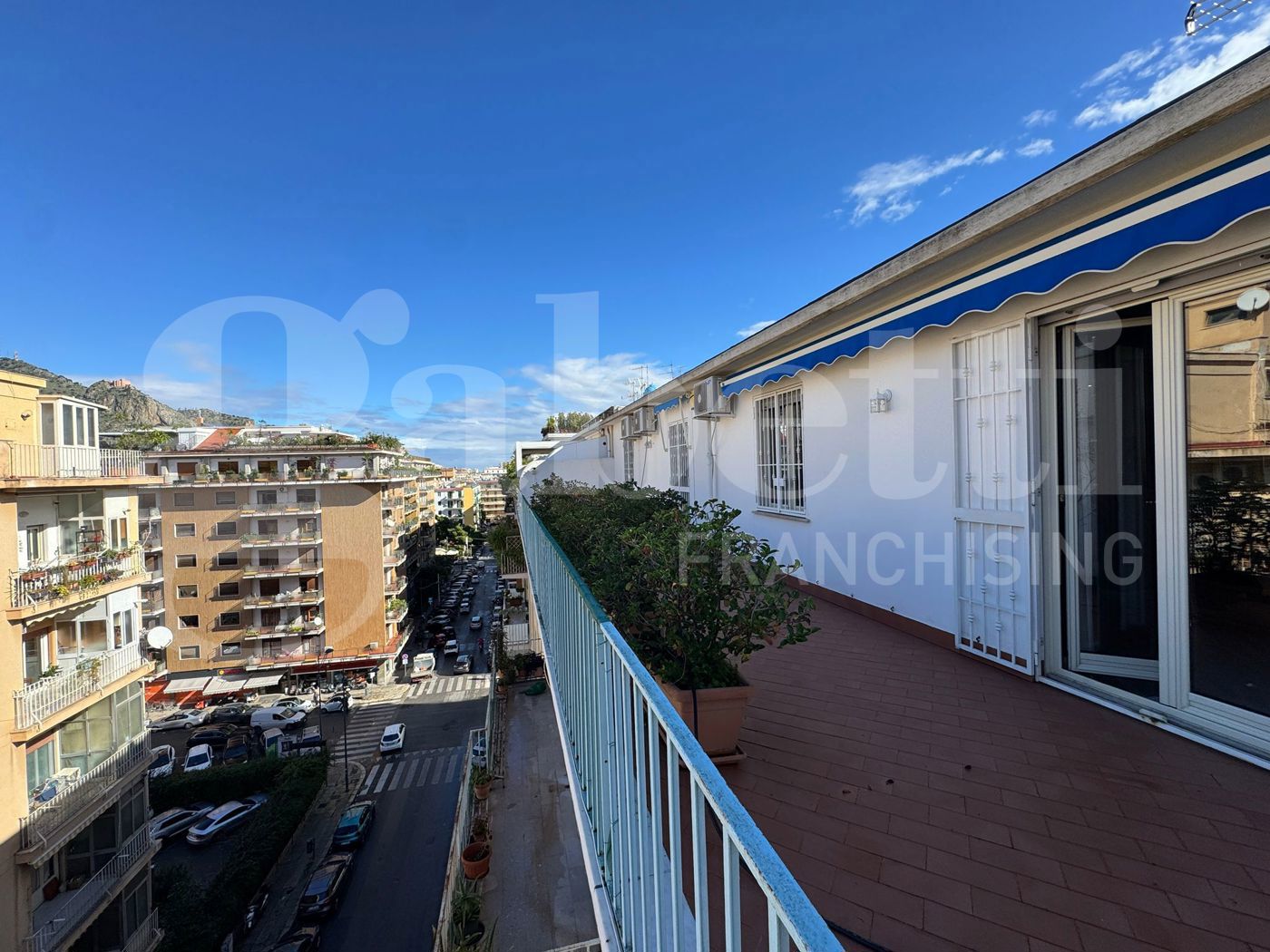 Attico ristrutturato a Palermo