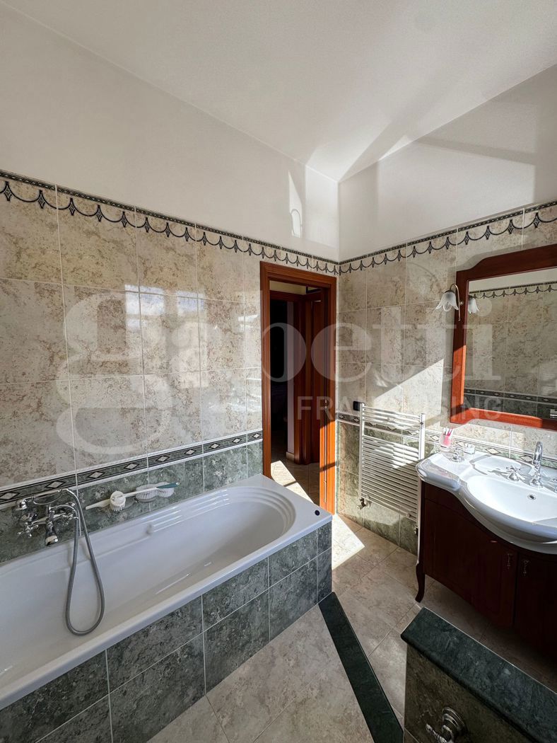 Attico ristrutturato a Palermo