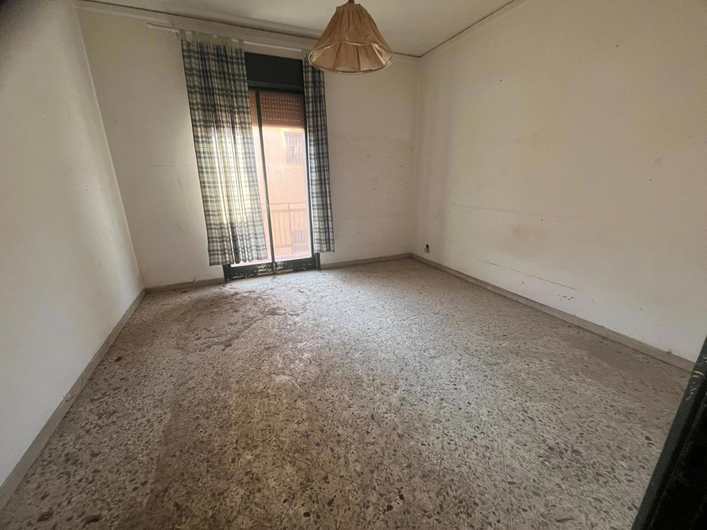 Trilocale da ristrutturare a Palermo