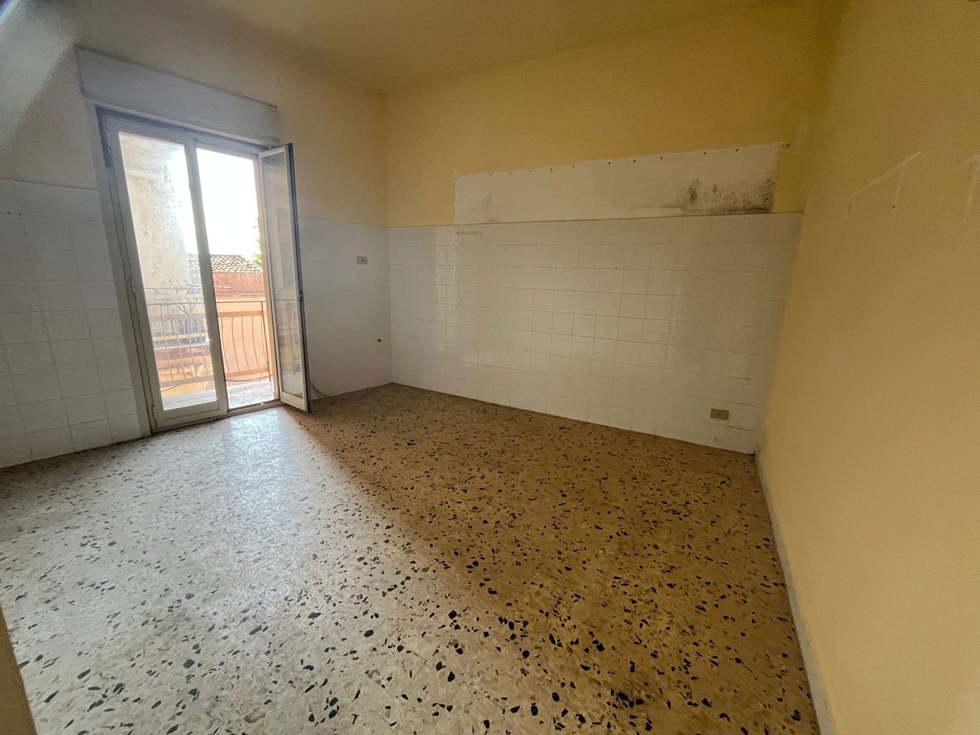 Quadrilocale da ristrutturare a Palermo