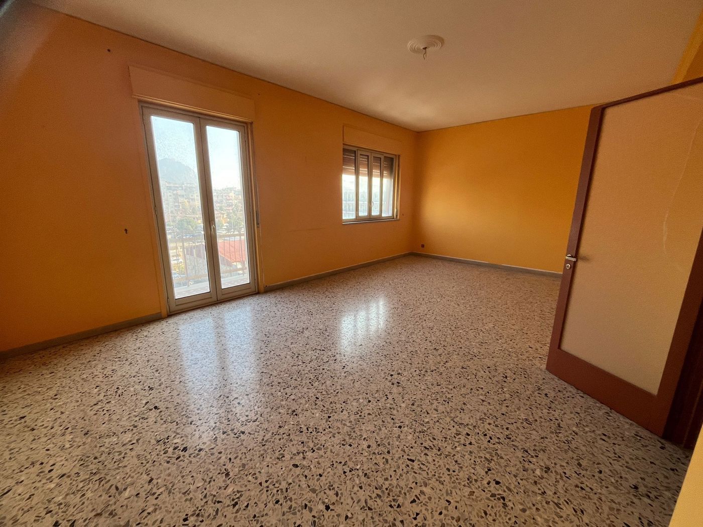 Quadrilocale da ristrutturare a Palermo