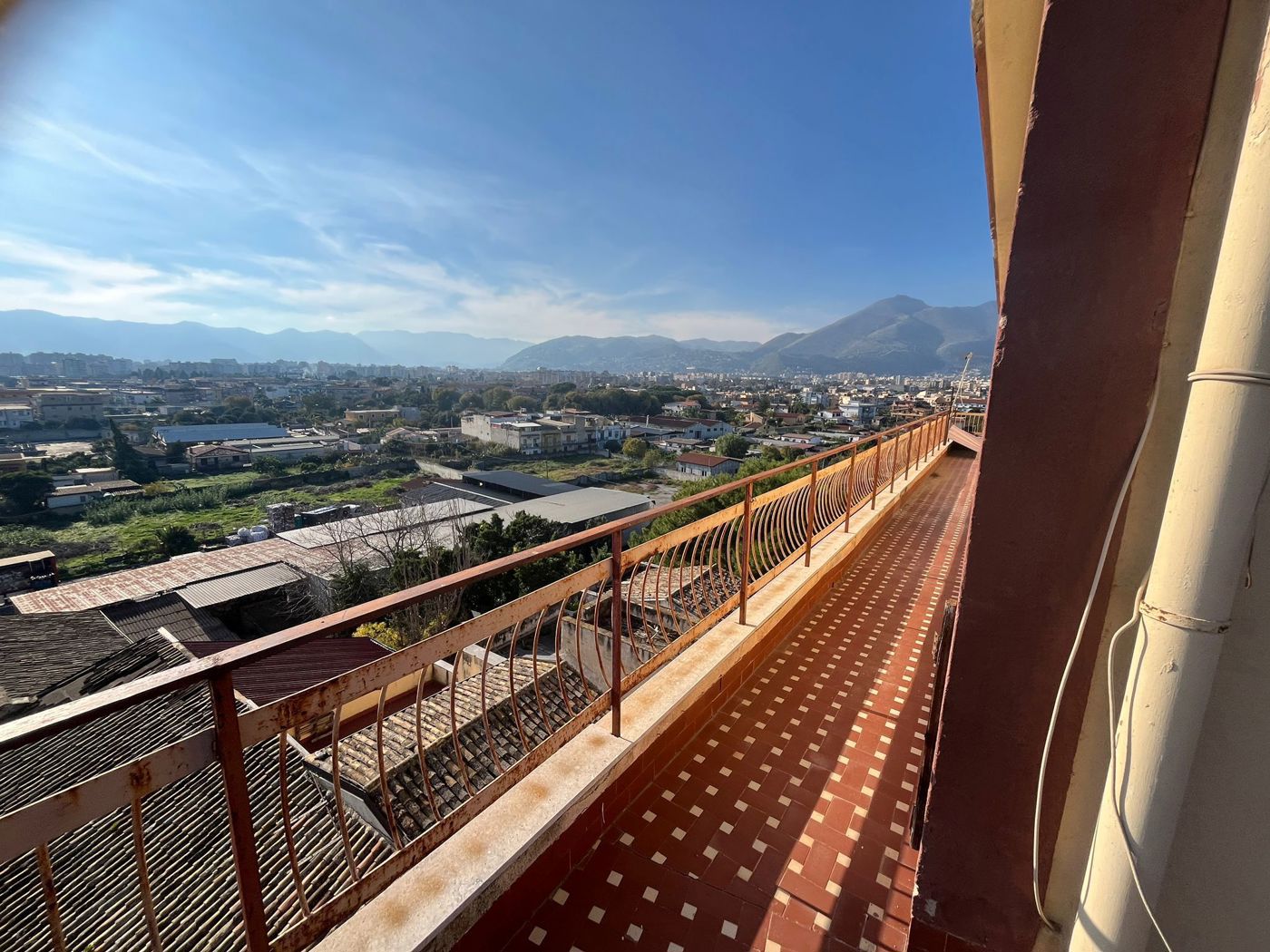 Attico da ristrutturare a Palermo