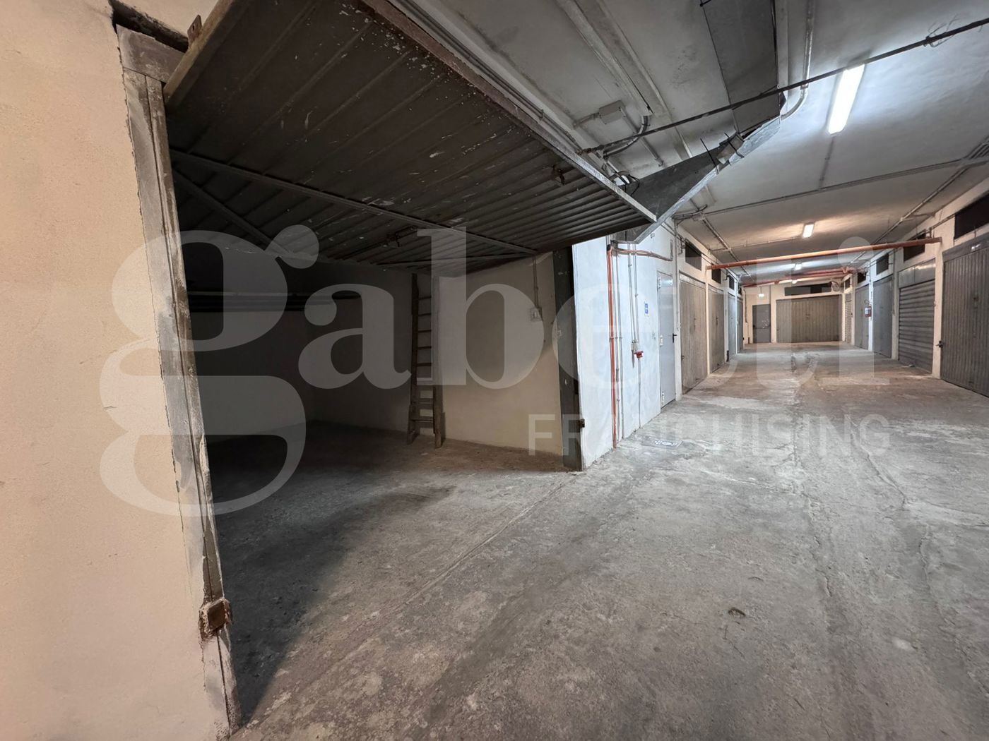 Box/Garage 20mq in vendita a Palermo