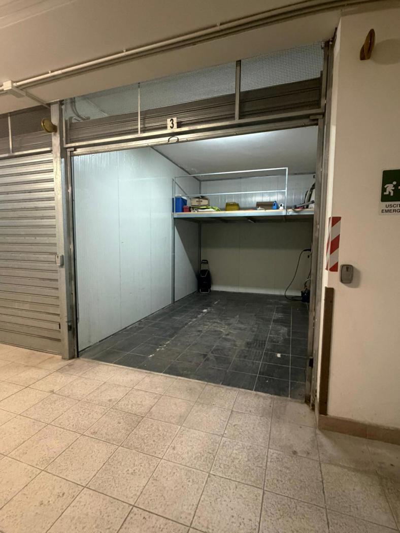 Box/Garage 17mq in vendita a Palermo