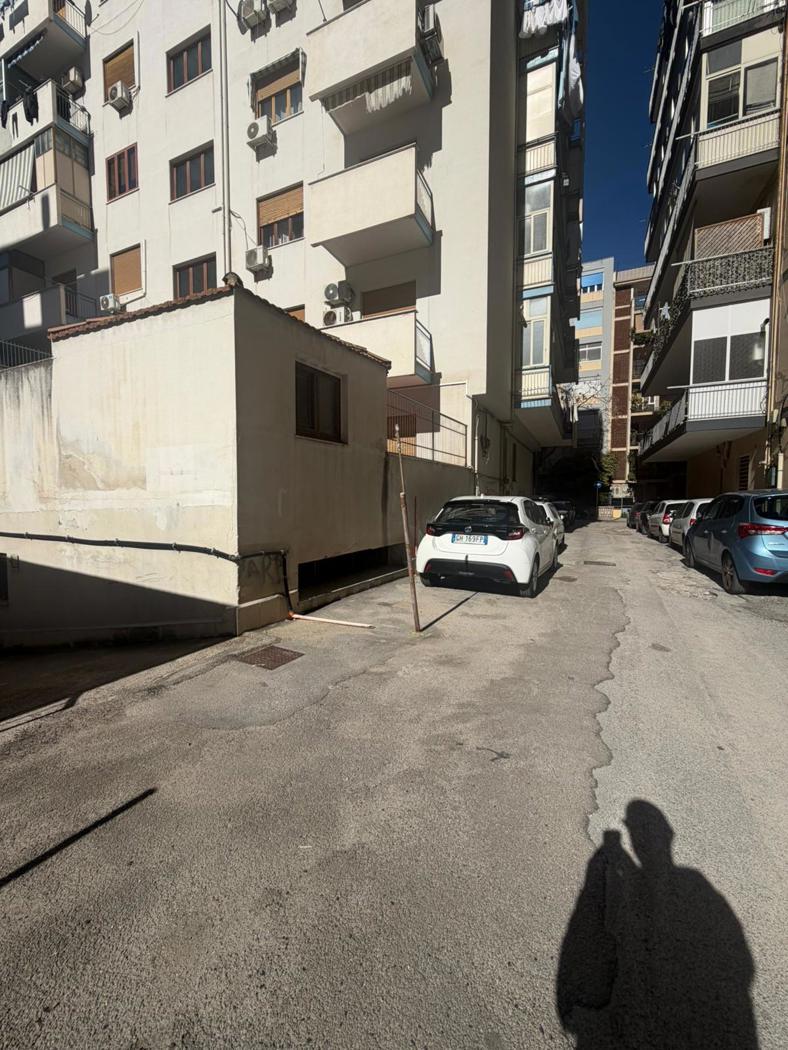 Box/Garage 17mq in vendita a Palermo