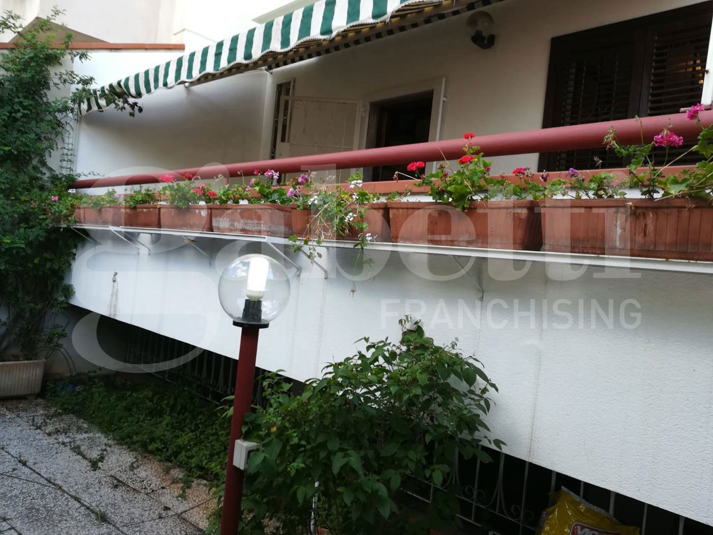 Quadrilocale arredato in affitto a Palermo