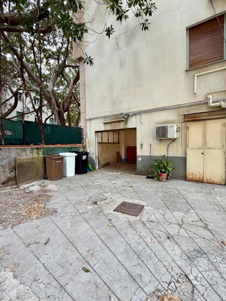 Box/Garage 16mq in affitto a Palermo