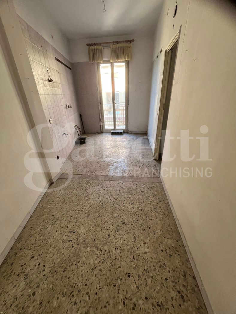 Attico da ristrutturare a Palermo