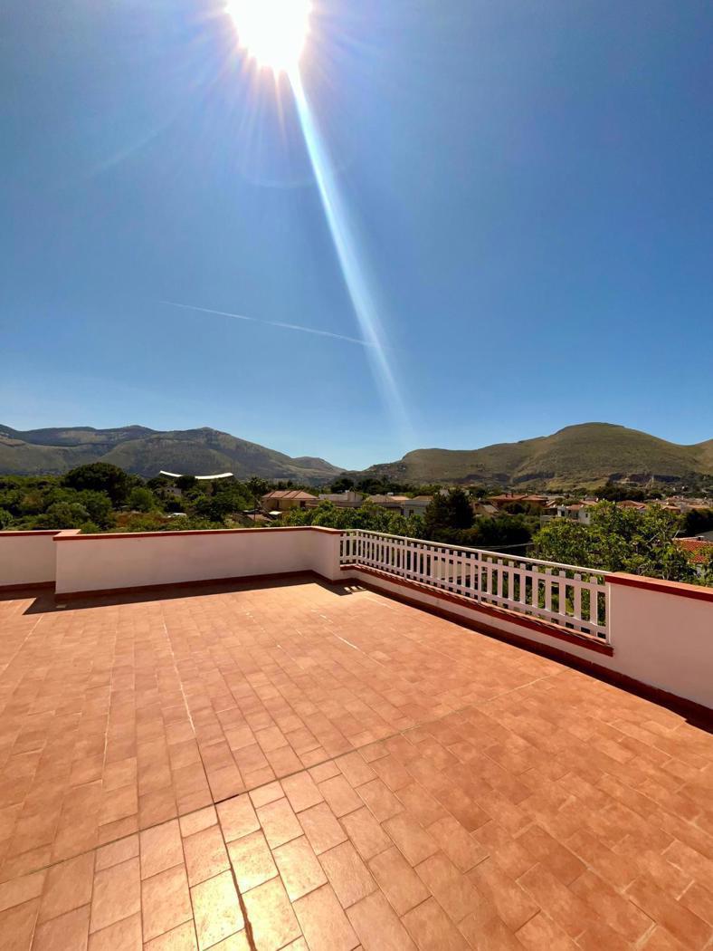 Villa arredata in affitto a Palermo