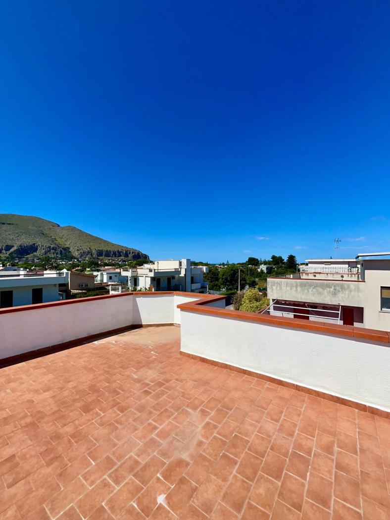 Villa arredata in affitto a Palermo