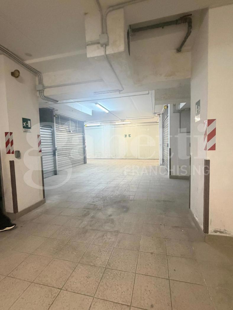 Box/Garage 17mq in vendita a Palermo
