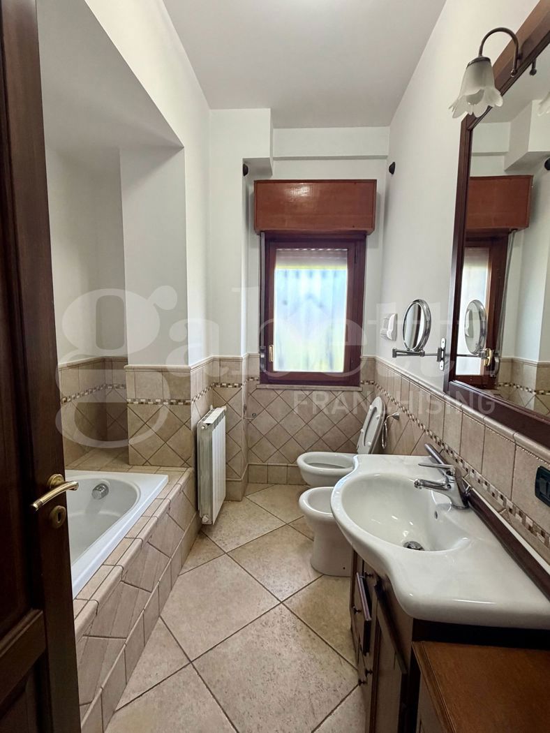 Quadrilocale in affitto a Palermo