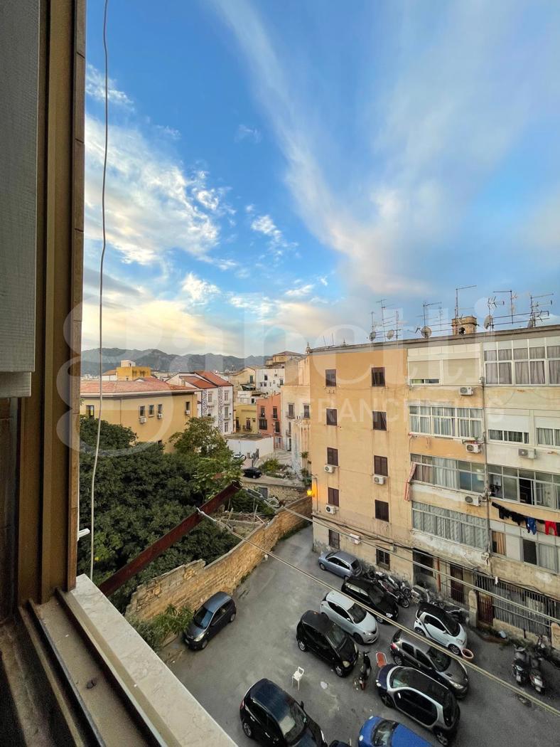 Trilocale in affitto a Palermo