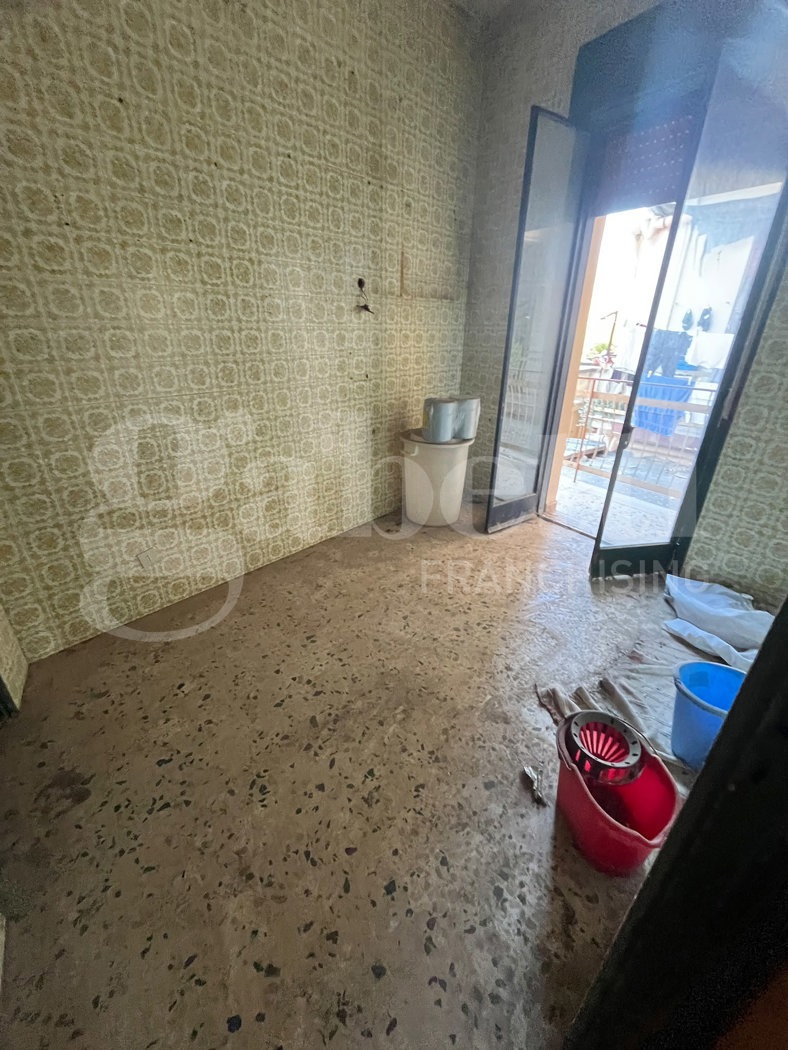 Quadrilocale da ristrutturare a Palermo