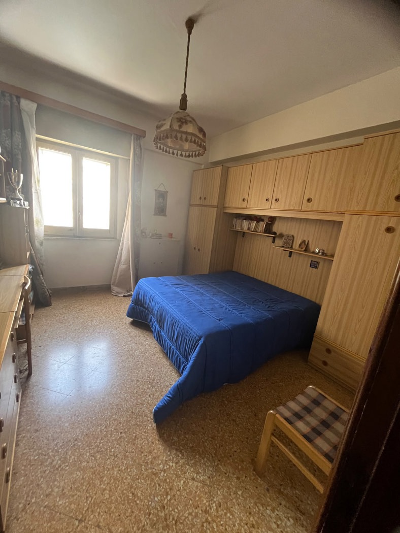Quadrilocale da ristrutturare a Palermo