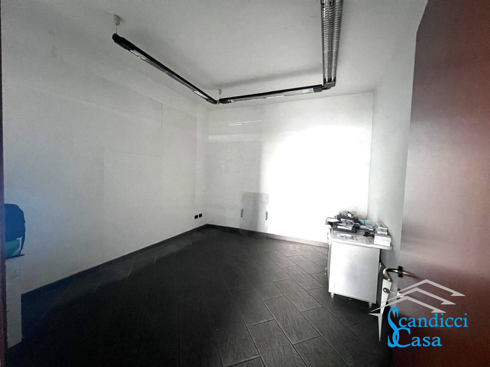 Locale commerciale in affitto a Scandicci, Scandicci Centro