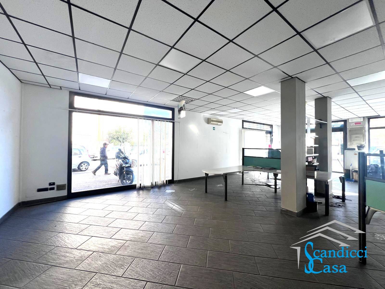 Locale commerciale in affitto a Scandicci, Scandicci Centro