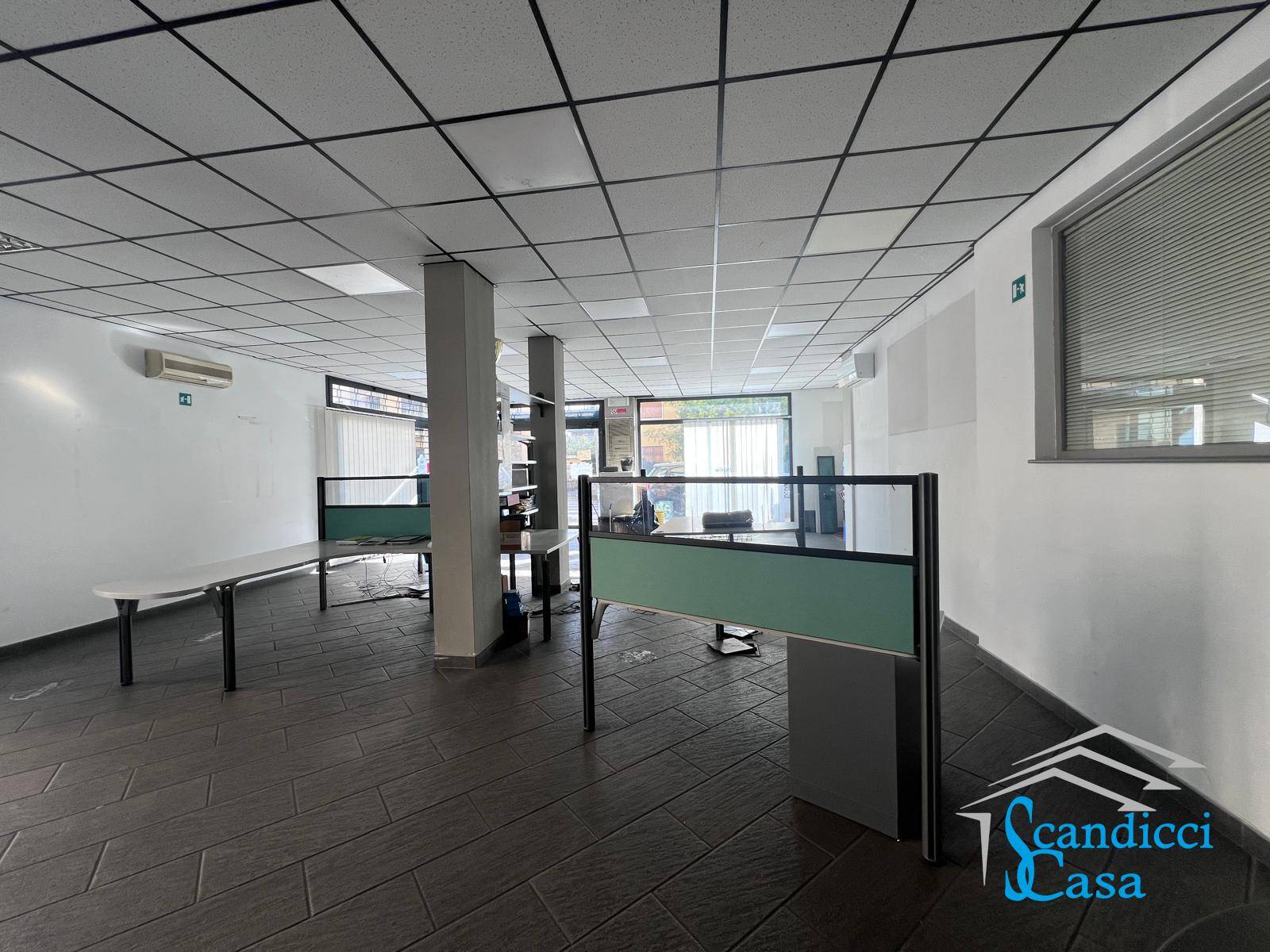 Locale commerciale in affitto a Scandicci, Scandicci Centro