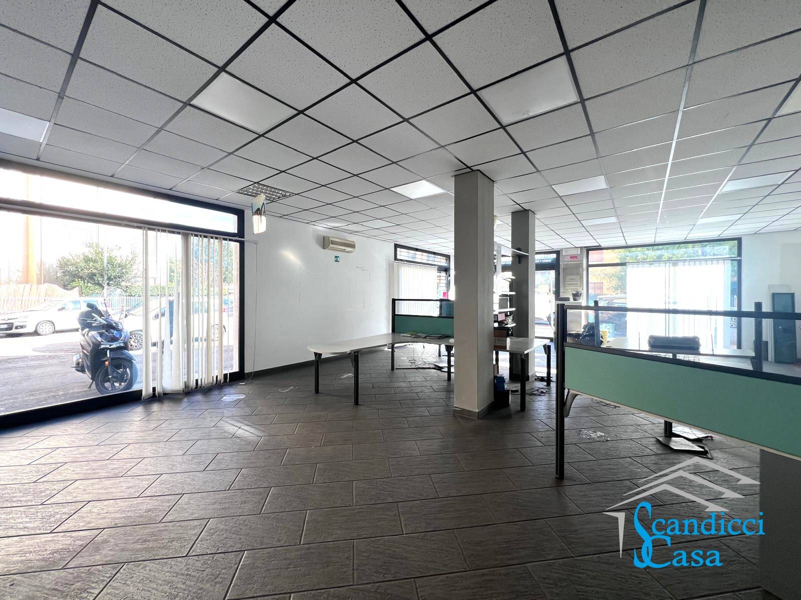 Locale commerciale in affitto a Scandicci, Scandicci Centro