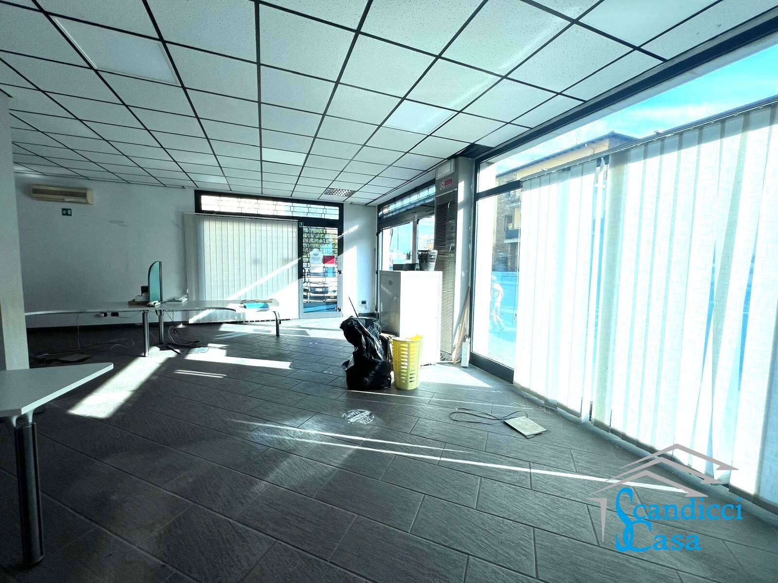 Locale commerciale in affitto a Scandicci, Scandicci Centro