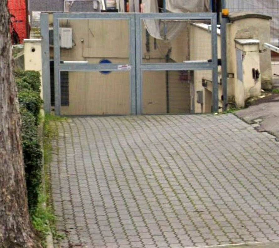 Box o garage in affitto a Scandicci, Scandicci Centro