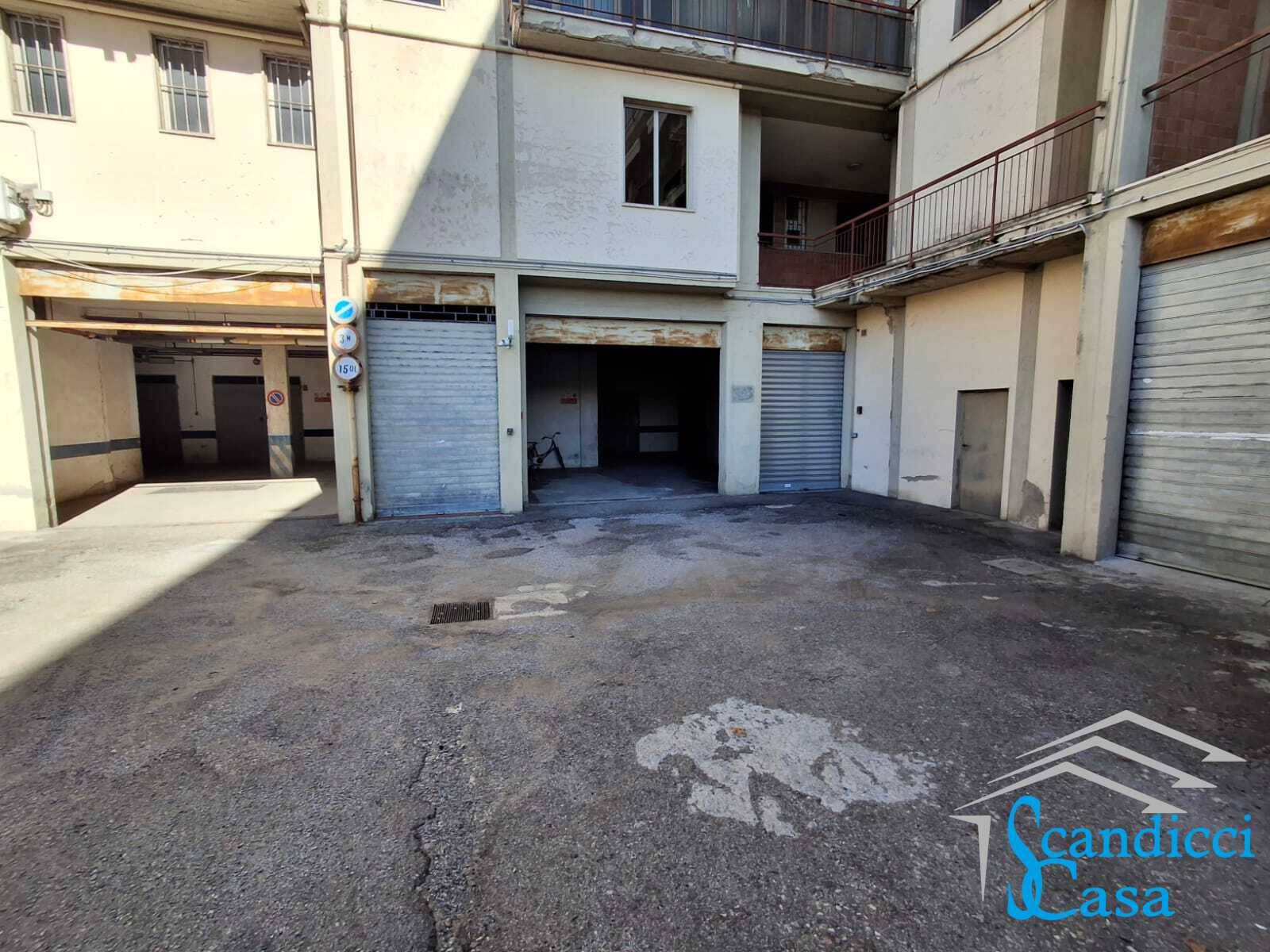 Box o garage in vendita a Scandicci, Scandicci Centro