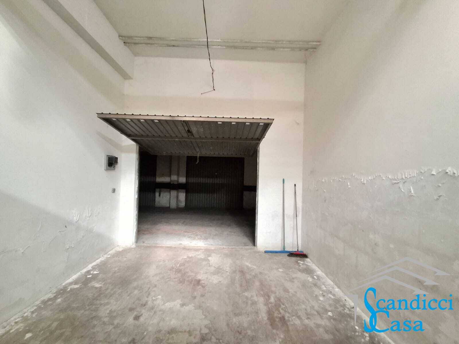 Box o garage in vendita a Scandicci, Scandicci Centro