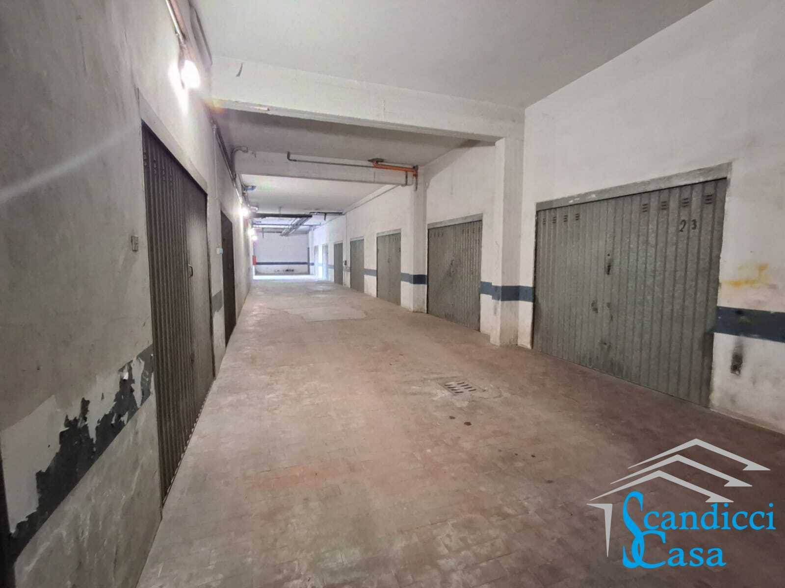 Box o garage in vendita a Scandicci, Scandicci Centro