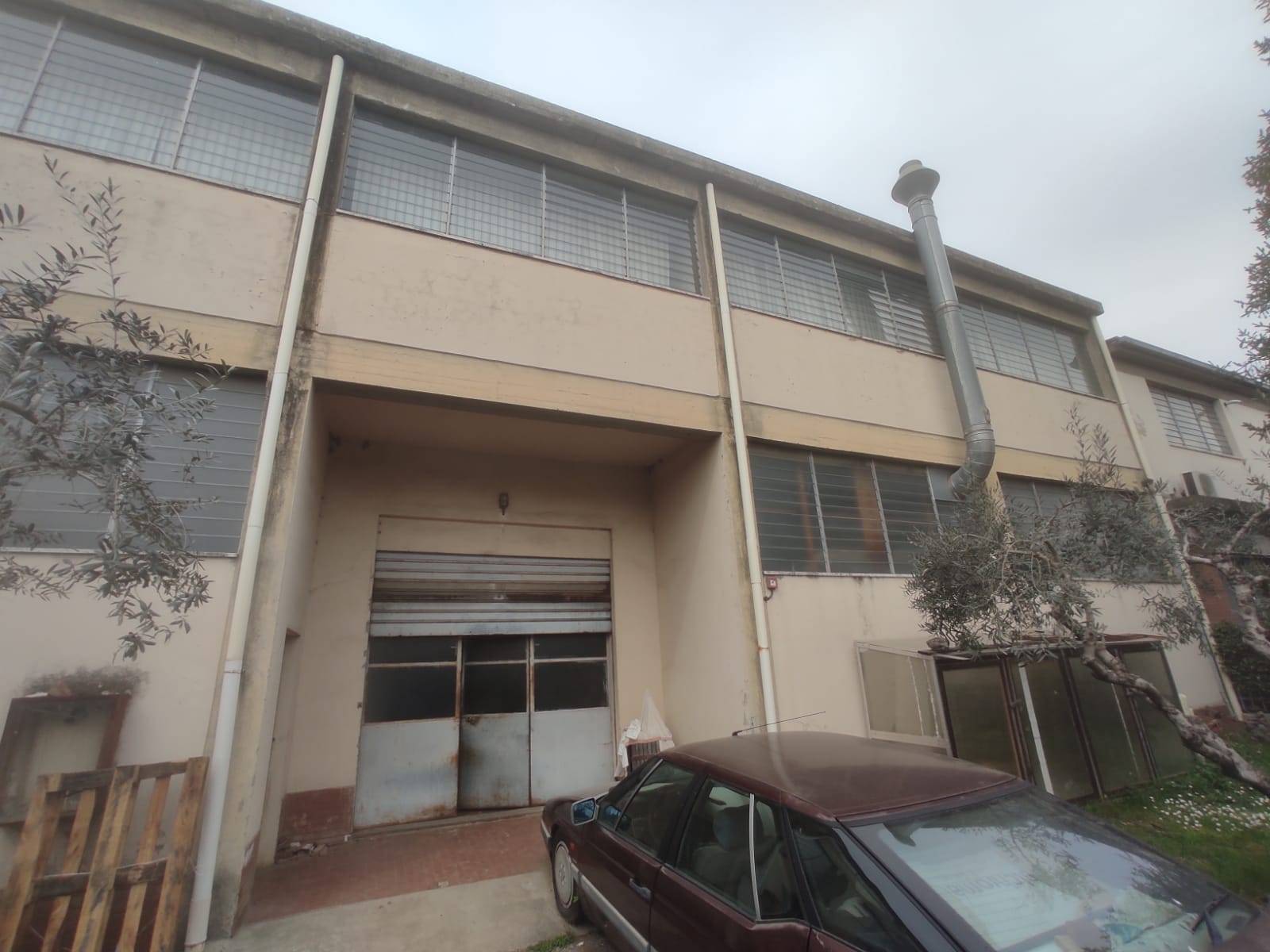 Capannone in affitto a Scandicci, Casellina