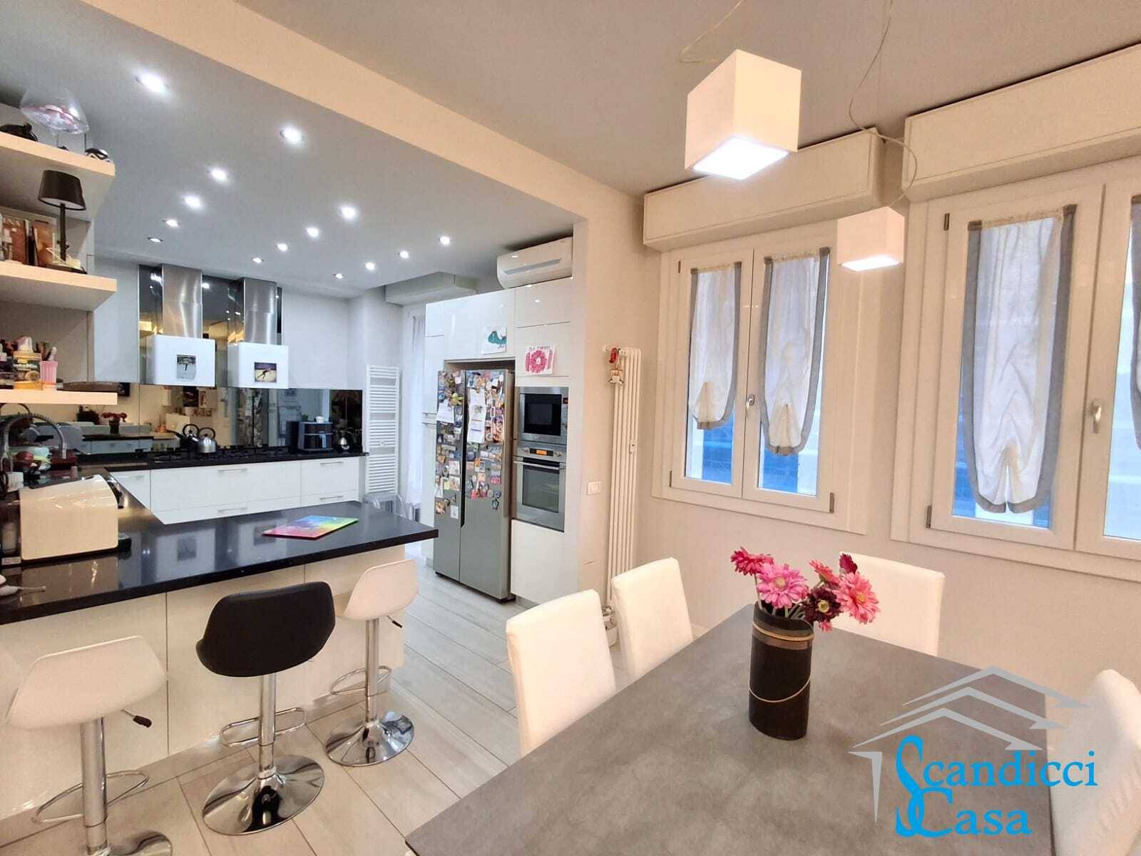 Appartamento in vendita a Scandicci, Scandicci Centro