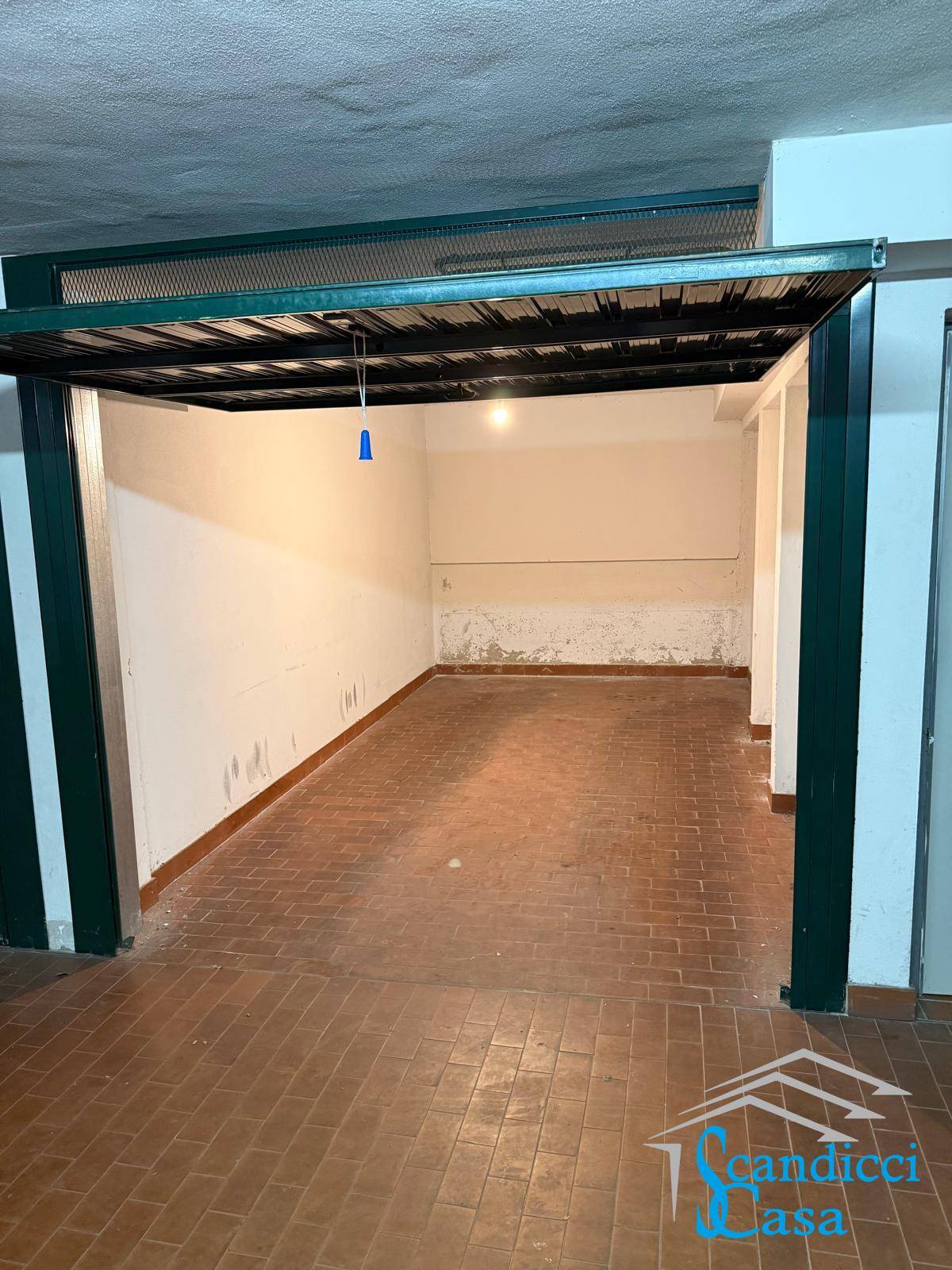 Garage in vendita a Firenze, Porta Romana