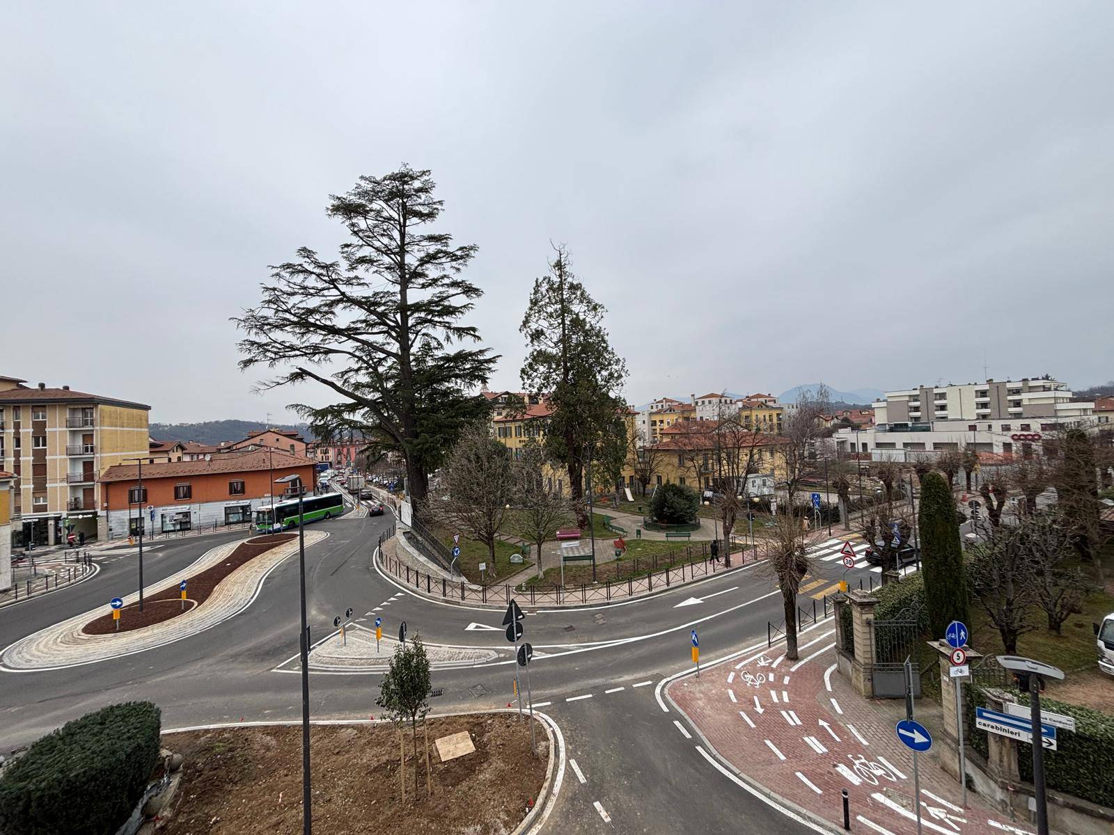 Appartamento in vendita a Malnate, Centro