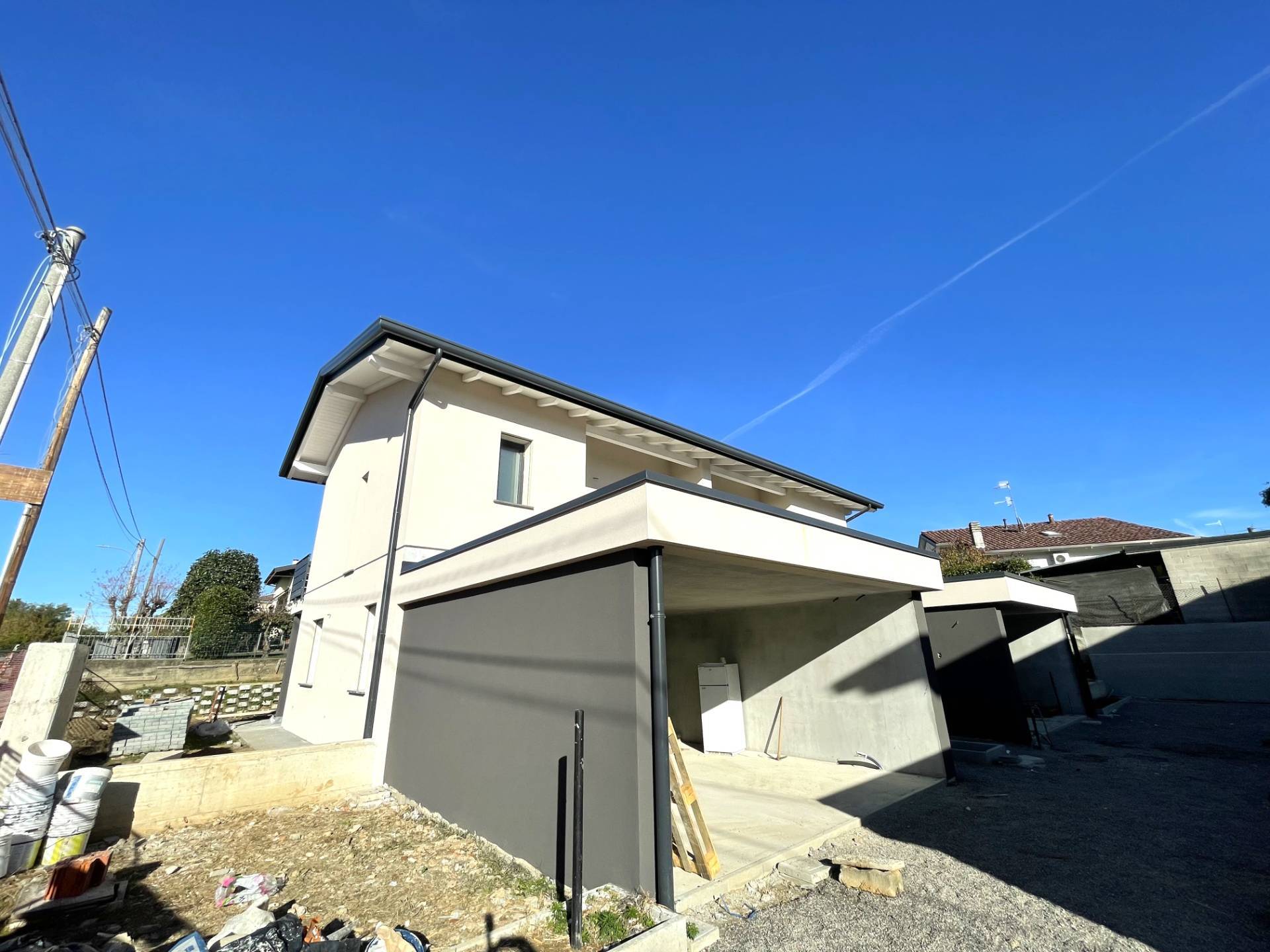 Villette a schiera in vendita a Castronno