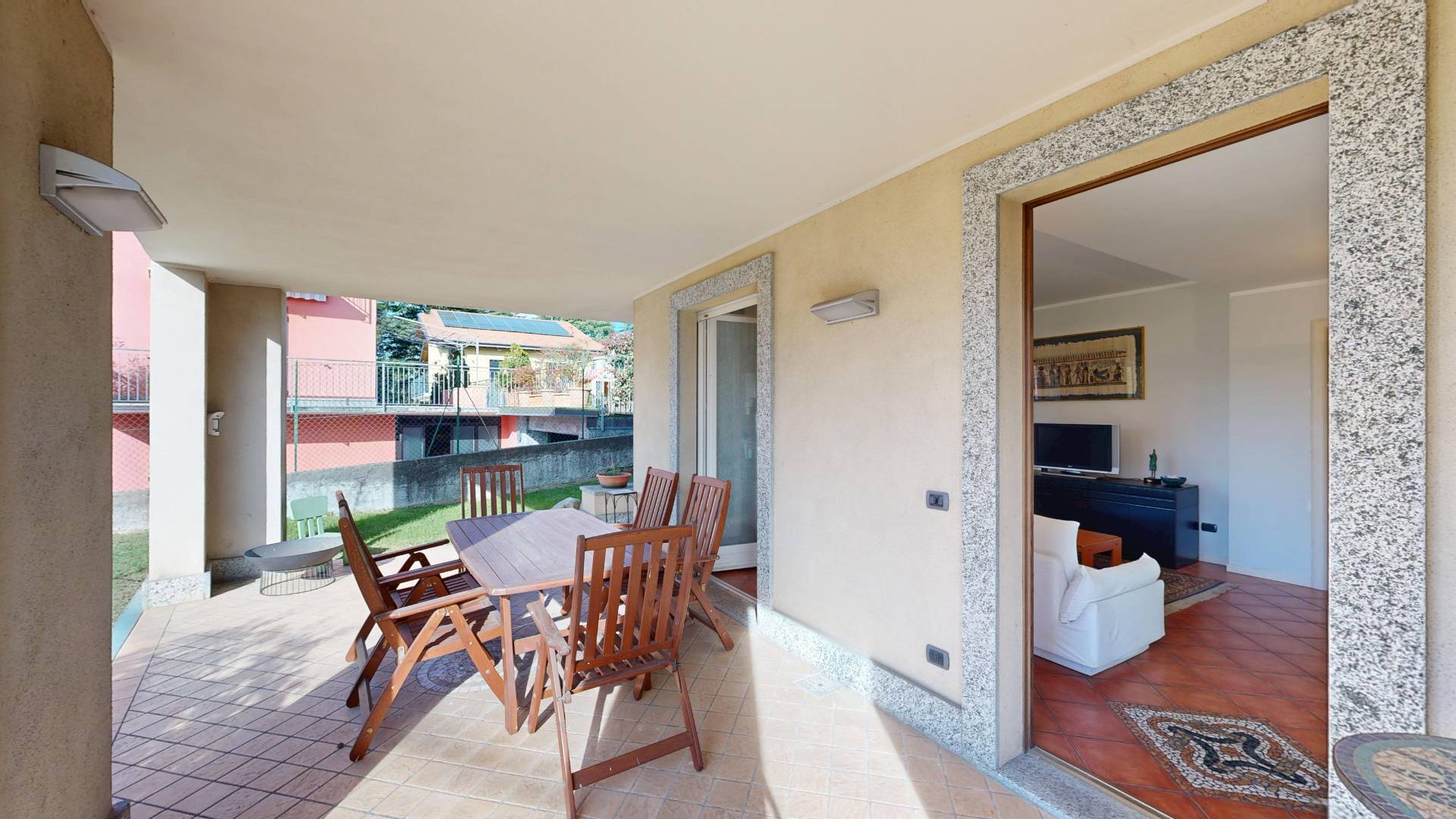 VILLA SINGOLA in vendita a Morazzone