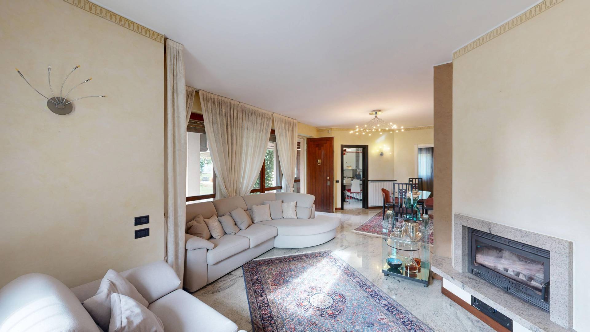 VILLA SINGOLA in vendita a Sumirago