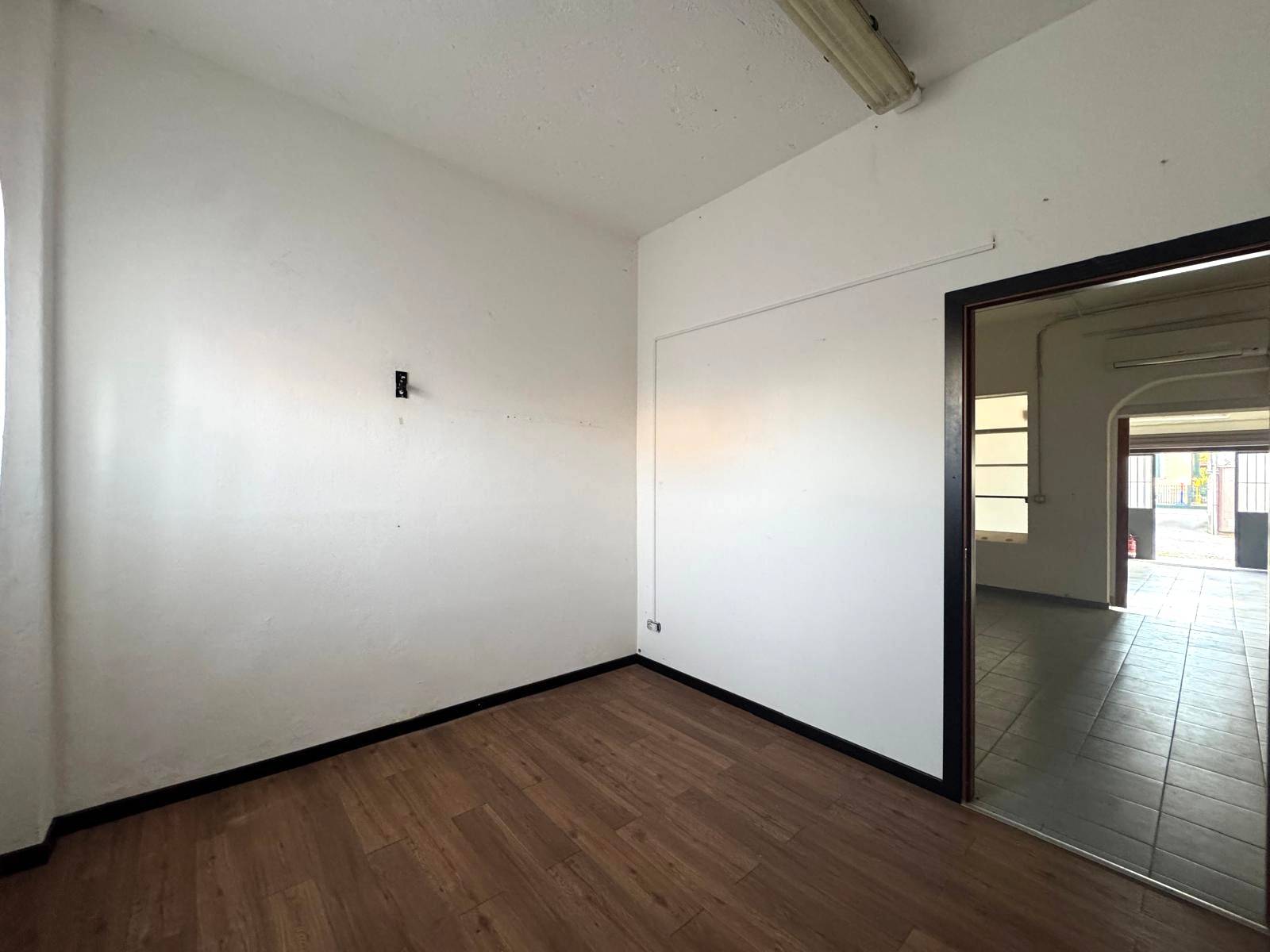 Deposito in affitto a Vedano Olona